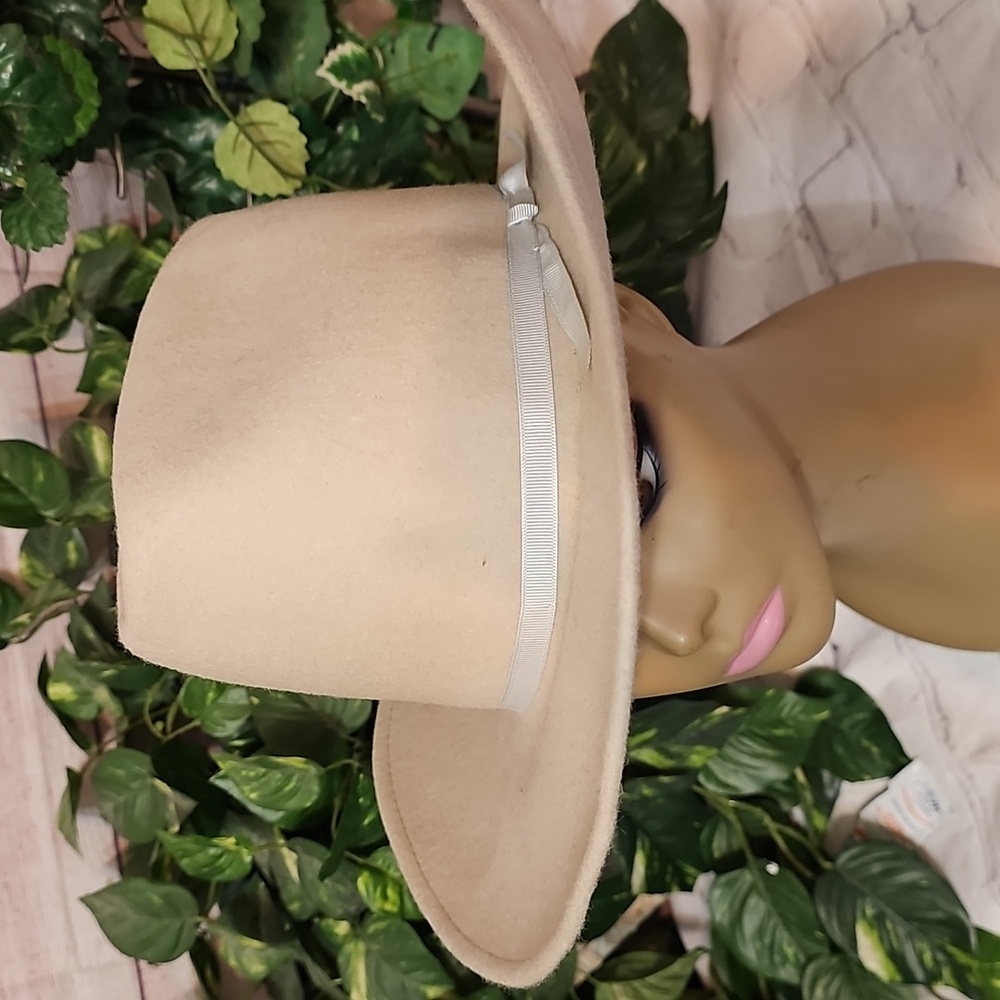 Rockmount  100% Wool- Weatherized Wide-Brim Perma-shape Hat with Ribbon